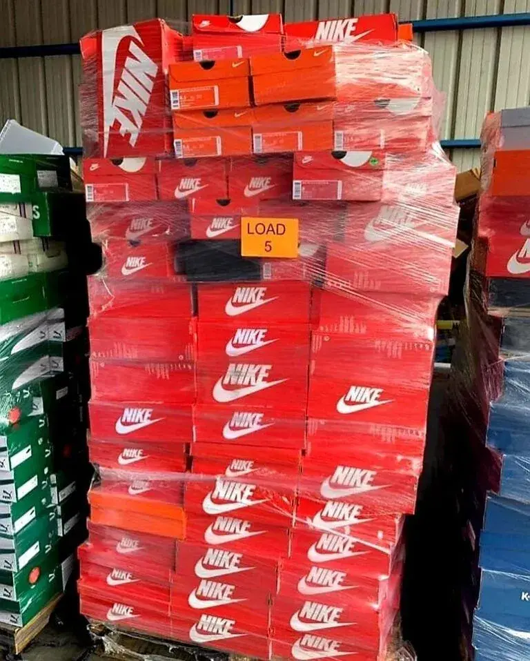 Nike Sneaker